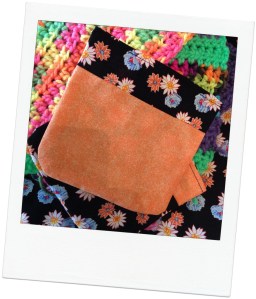 reversable apron, crocheting www.anniesgoathill.com